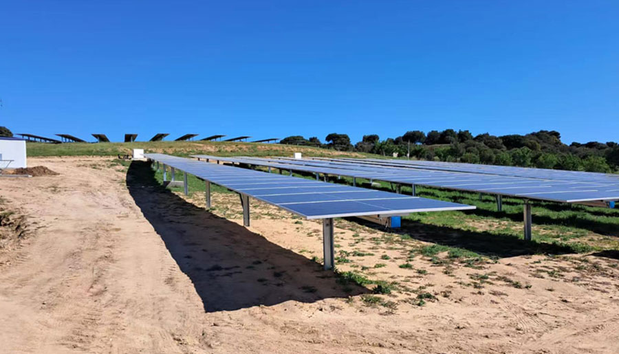 太阳能板维护难吗？使用者最关心的保养知识