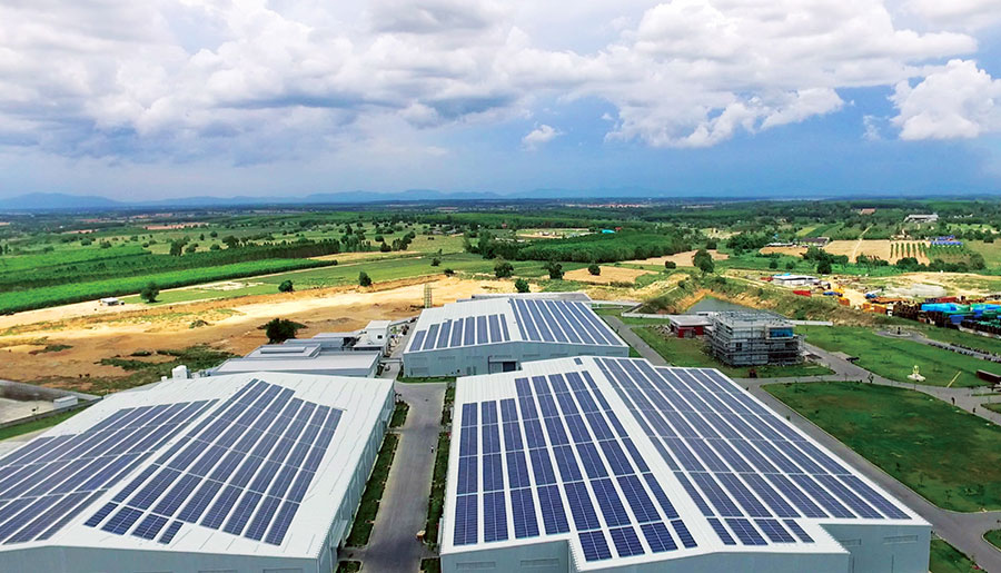 家用太阳能板怎么选？效率、寿命与品牌差异一次讲清